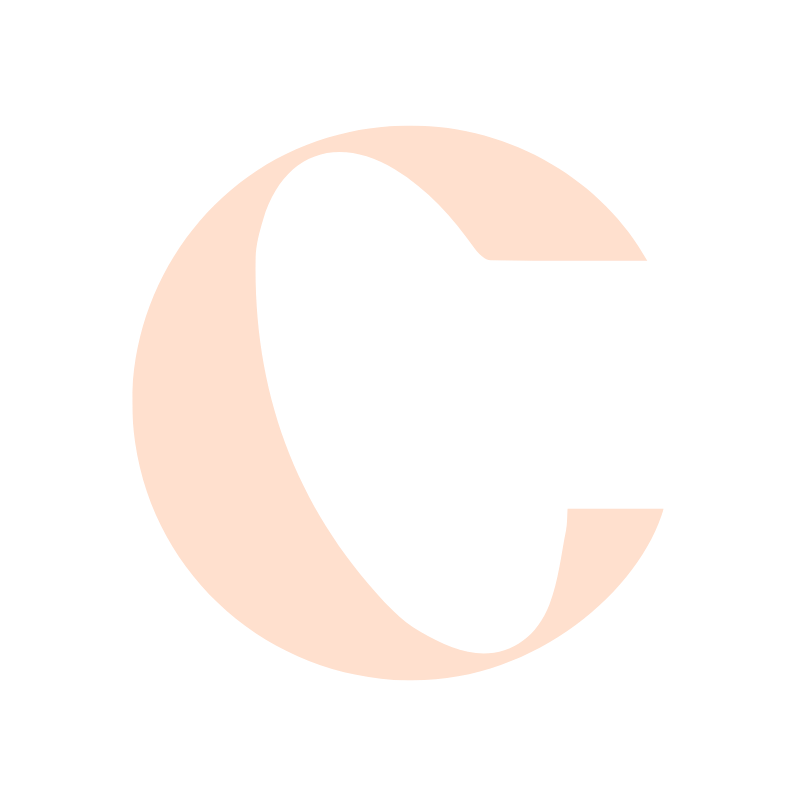 Logo réduit de l'entreprise Coiffe Par Carolane de couleur rose pâle sur un fond transparent.